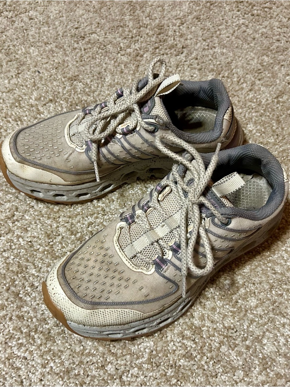Skechers